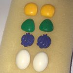 Lot of 4 Vintage Retro Colorful Yellow Purple Green White Stud Boho Earrings Photo 2