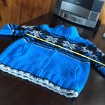 American Eagle Blue Patterned Women's Sweater Photo 2