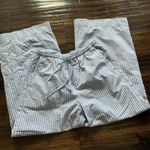 Old Navy Wide Leg Poplin Pant Photo 5