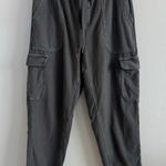 Athleta  Farallon Cargo Crop Pants Cypress Green Gray Pull On Pockets Womans Sz 8 Photo 0