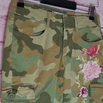 Sundance  GREEN CAMO PRINTED CROP JOGGER ZIP ANKLE PANTS FLORAL EMBROIDERED 2P Photo 2