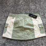 dELiA*s Green and Cream Mini Skirt Size undefined Photo 4