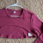 Old Navy  Ultralite Ribbed Cropped Long Sleeved Activewear Shirt Top Large NEW Photo 3