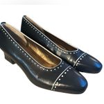Hush Puppies Vintage Cap Toe Oxford Pumps in Navy & White. Classic Women's Sz 7M Photo 2