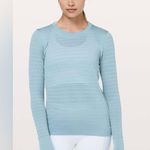 Lululemon Breeze By Long Sleeve size 10 - no size dot Cascade Blue color Photo 0