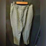 Nasty Gal Women’s  Crop Pants Photo 4