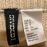 H&M Cream Crew Neck Sweater with Floral Embroidery Photo 3