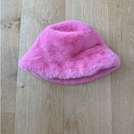 Apparis Bucket Hat Faux Fur One Size Pink Photo 4