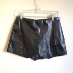 Blue Blush Small Black Shorts Photo 0