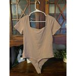 Babaton Square Neck Short Sleeve Bodysuit Taupe XL Photo 2