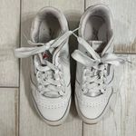 Reebok Classic Women’s Sneaker Size 6 White Photo 1