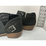Vince Camuto Womans Size 8.5 M Black Leather Vented Zip Block Heel Bootie Photo 3