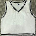 SheIn sweater vest Photo 0