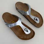Birkenstock  Gizeh Birko Flor Sandal 39 & 40 Mismatched Silver Metallic Slides Photo 1