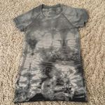 Lululemon Old color  swiftly, size 4 Photo 0