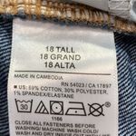 Old Navy  Women's Denim High-Rise Wow Flare Jeans Blue Size 18 Photo 2