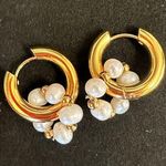 18k GOLD PLATED HOOP EARRING WITH Pearl AND GOLD DETACHABLE CHARM Photo 0