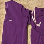 FIGS Catarina M - Magic Purple Photo 1