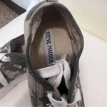 Steve Madden EMMI 1.5” Platform Sneakers Women shoes Camouflage Size 7.5 Camo Photo 2