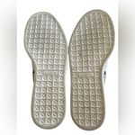 Puma  Suede Lace Up  Womens Beige Sneakers Shoes w/ color blocking sz 8.5 Photo 2