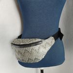 Jane & Berry Belt Bag Fanny Pack Silver Photo 4