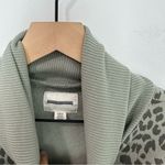 American Eagle  AE Turtleneck Cropped Cheetah Sweater Green size Small Photo 5