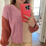 Dee Elly V neck color blocked sweater Photo 1