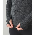 Lululemon  Interval Long Sleeve Black Grey Ruched V-Neck Long Sleeve Shirt Size 4 Photo 6