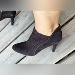 Bandolino Elegant mid heel booties 🤎🤎🤎 Photo 7