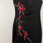 Cheongsam or Qipao black cocktail dress lace red blossom embroidery fitted small Photo 3