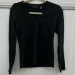 525 America  Black V Neck Women's Size Medium Classic Versatile‎ Pullover Sweater Photo 1