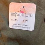 impromptu boutique top Green Size M Photo 1