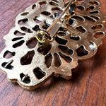 Boutique Pearl and Rhinestone Floral Brooch Pin Gold Tone Photo 10