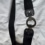 black chunky belt Photo 2