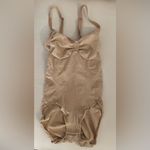 SKIMS NWOT  Briefs Bodysuit Seamless Sculpting Clay Color Size S/M Photo 4