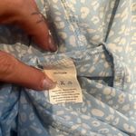 Blue & White Womens V Photo 5