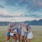 Sparkly Cowgirl boots Size 8 Photo 2