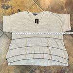 NWT Yak & Yeti Gray Tiered Short Sleeve T Photo 6