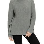 UGG  Ceanne Turtle neck sweater 

Size S Photo 1