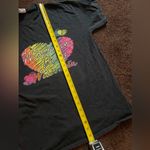 Gildan Wisconsin Dells black colorful heart short sleeve shirt M Photo 4