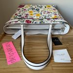 Kate Spade Purse Photo 4