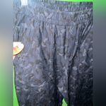 Athleta  Farallon Camo Joggers size 4 Photo 2