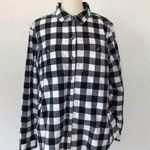 Time & Tru Black & White Plaid Flannel Button Up Top Photo 0