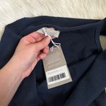 Everlane Ribbed Cotton Off The Shoulder Top In Navy Blue Photo 4