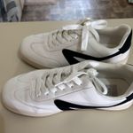 DV by Dolce Vit Dolce Vita Sneakers Photo 1