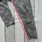 Spanx  Jeanish Stone Wash Camo Ankle Leggings Women’s Size 1X Photo 2