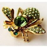 Joan Rivers Crystal Green Peridot BIRTHSTONE BEE BROOCH Gold Pin August Birthday Photo 0