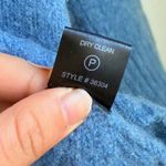 360 Cashmere Sweater Medium Cozy Warm Soft V Neck Cropped Preppy Photo 5