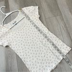 Brandy Melville Tshirt floral thermal waffle knit womens Cream (one size) pajama Photo 4