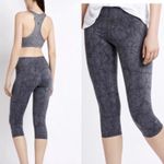 Alo Yoga Crop Pants Photo 1